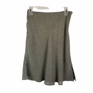 Old Navy A Line Skirt. Size 1. Black Tan.